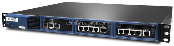 juniper CTP150 Supports 4 to 8 interfaces in a modular chassis,router