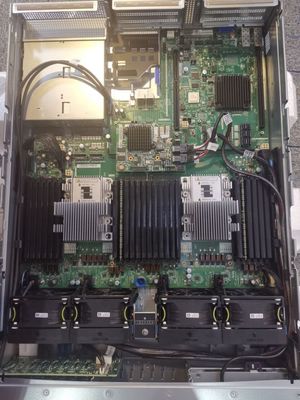 2288H V5 Server with 5118 Processor, 16GB DDR4, 600GB 10K SAS, SR450C Raid Card, 550W PS